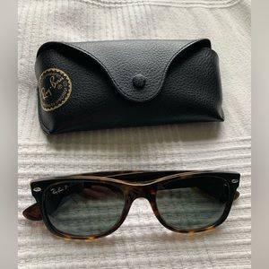 Ray Ban Polarized New Wayfarer sunglasses with tortoise  frames